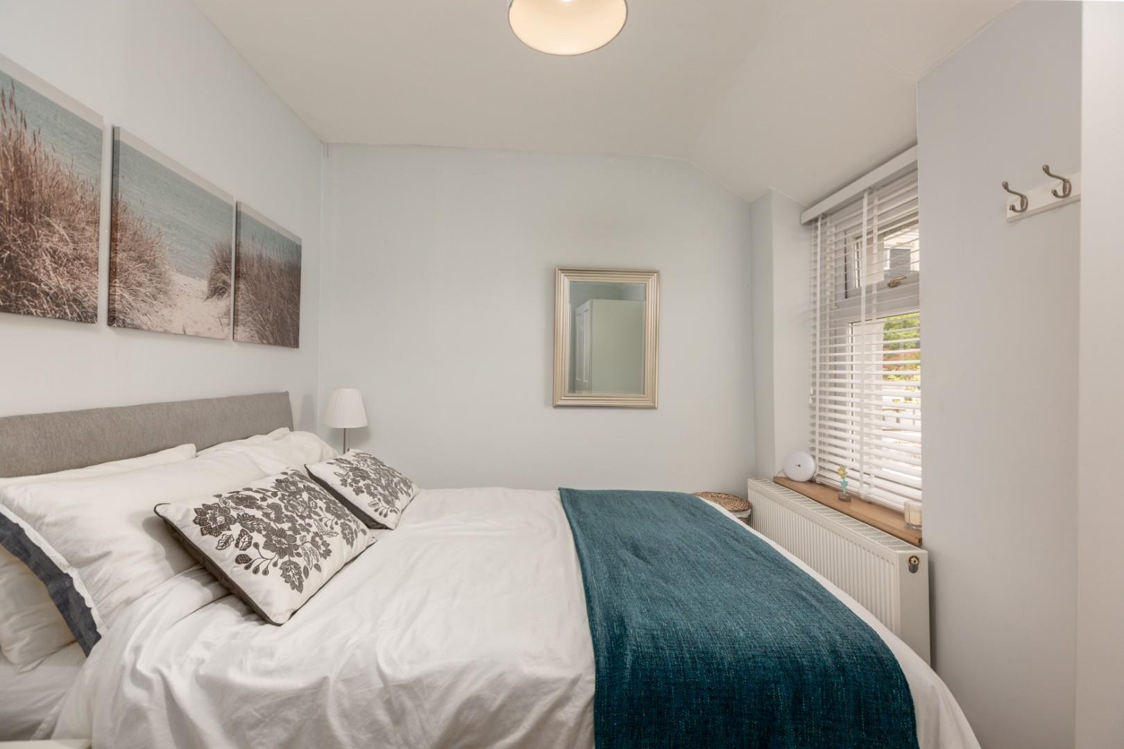Gloucester Place, Mumbles, Swansea, SA3 4LQ